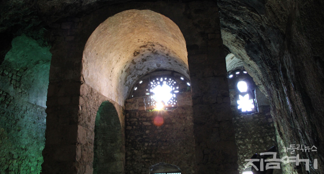 성 베드로 동굴 성당